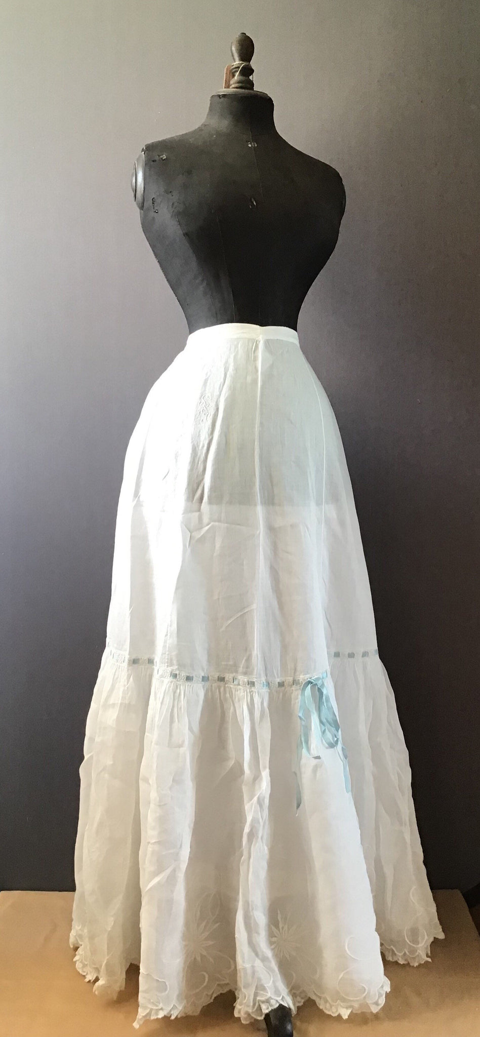 1800s Cotton petticoat with deep embroidered flounce trimmed with lace and  silk ribbon - French Vintage Life